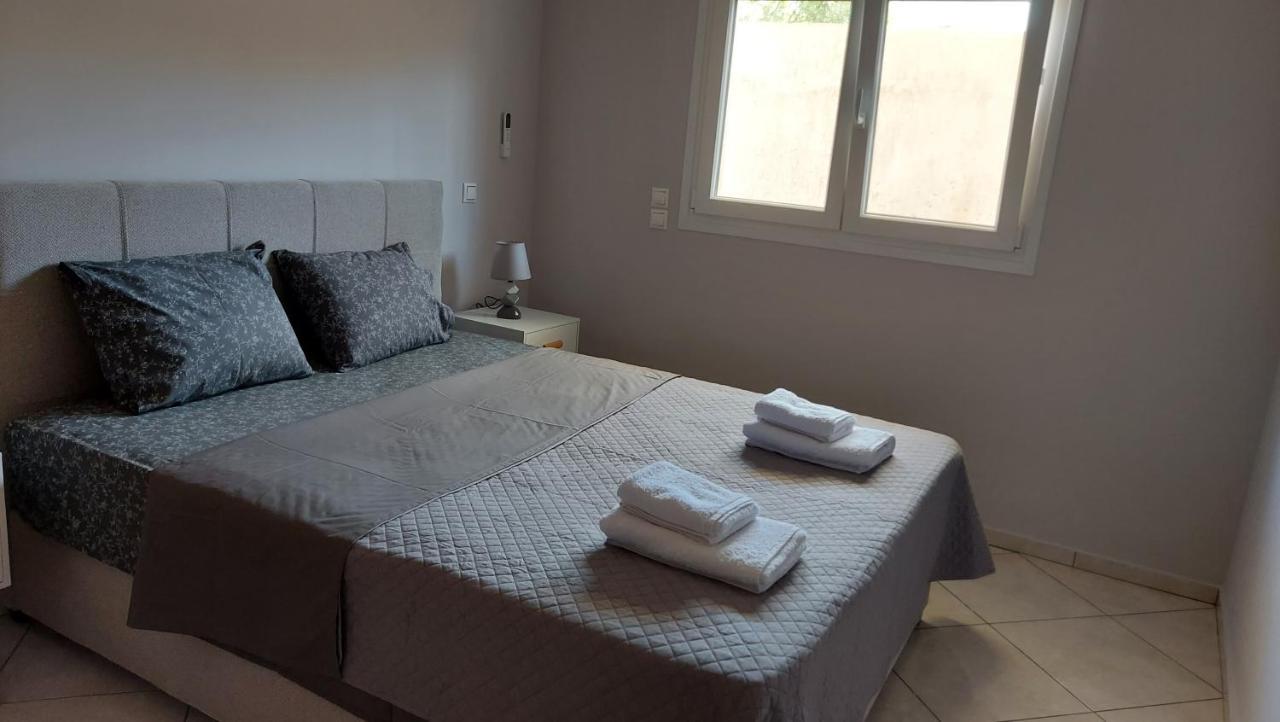 Gianni & Sophia Airport House Apartment